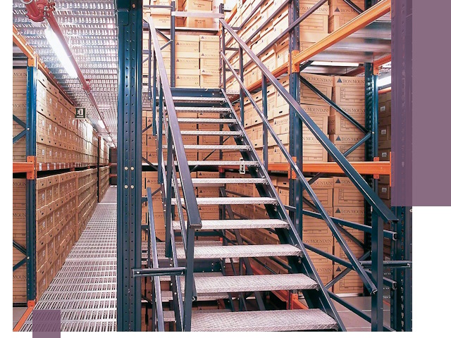 Лестницы складские прочные и безопасные под ключ в Малоярославце