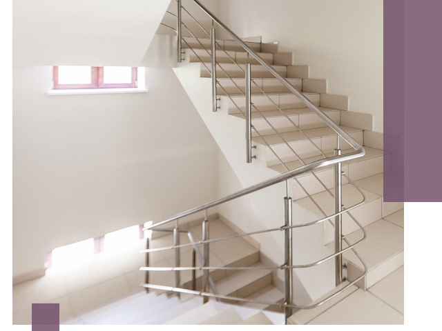 Установка и замена перил в подъезде в Малоярославце