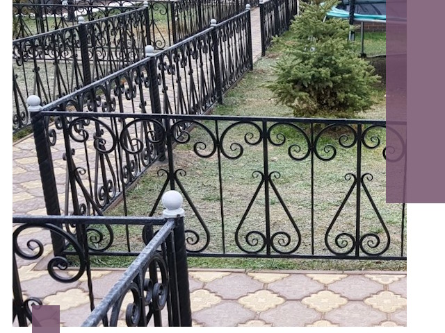 Кованые газонные ограждения под ключ в Малоярославце